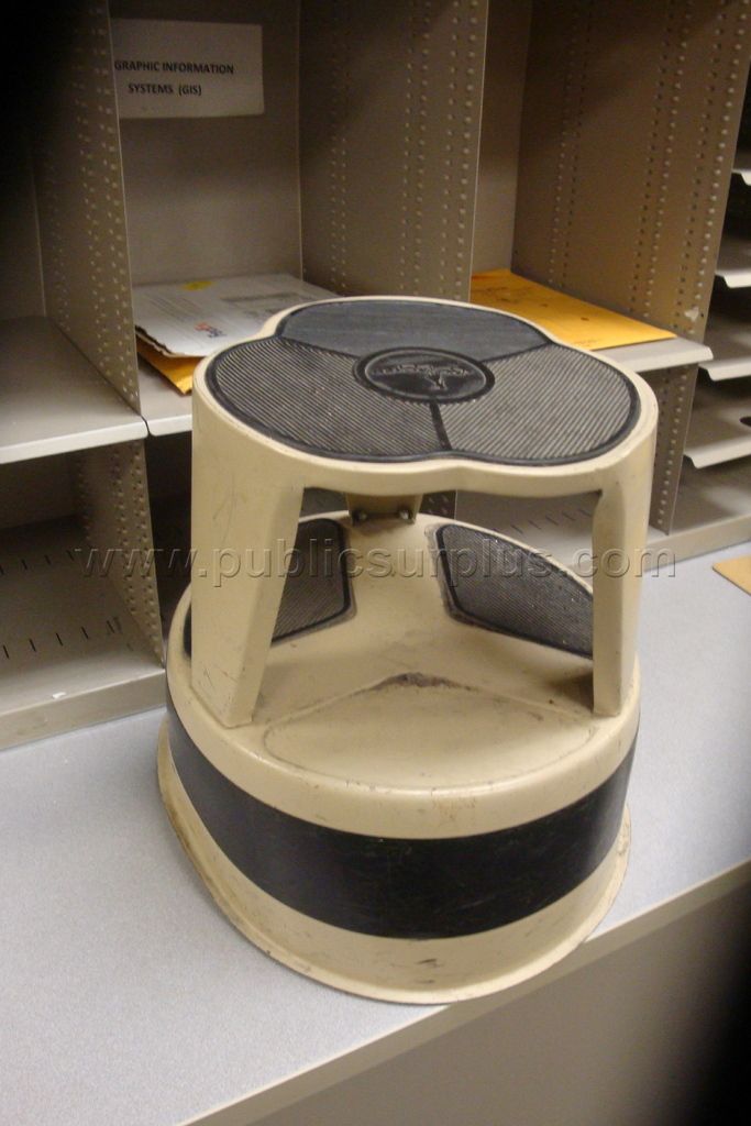 Cramer Kik-Step 1.17'H Steel Step Stool — photo 1