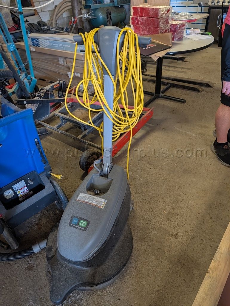 tennant Nobles BR-2000-DC dust control high speed burnisher 120v — photo 1