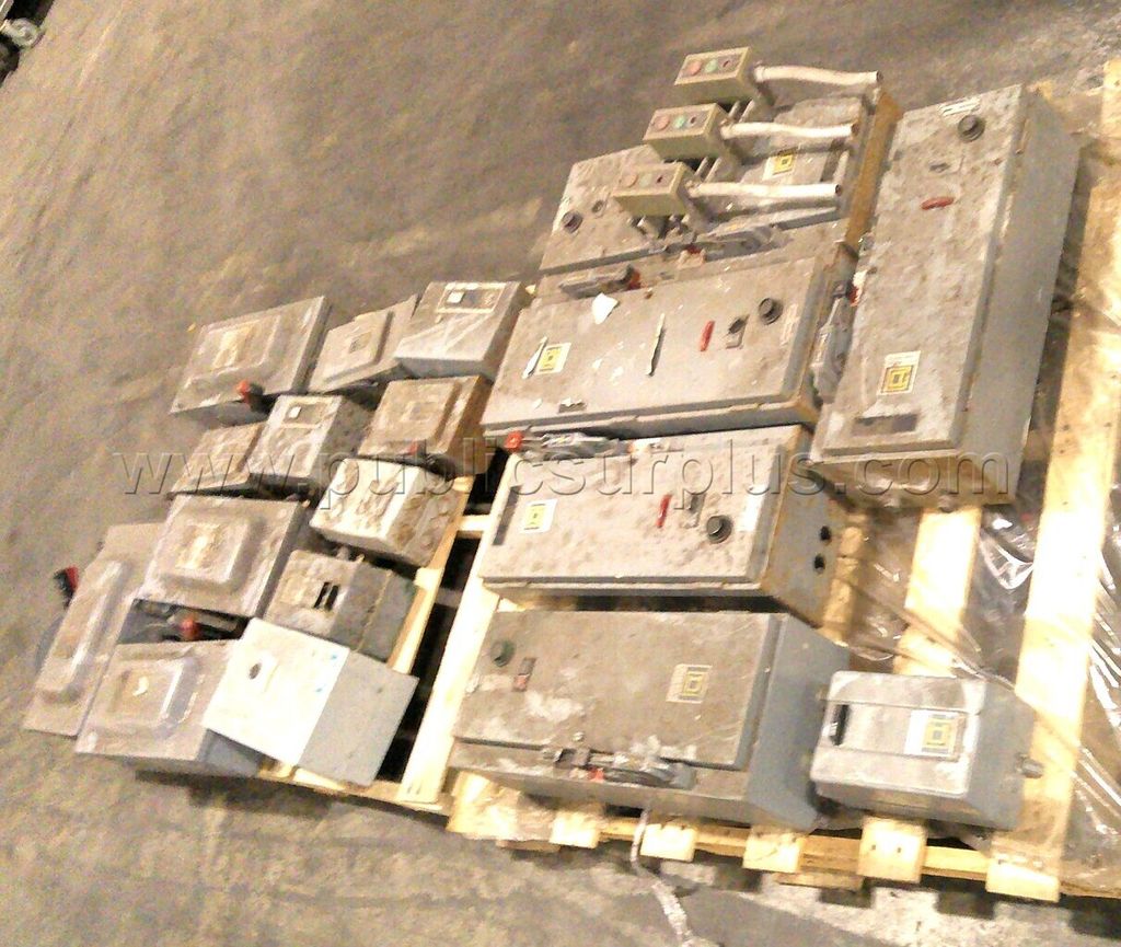 2 Pallets of Assorted Breaker Boxes - photo 1