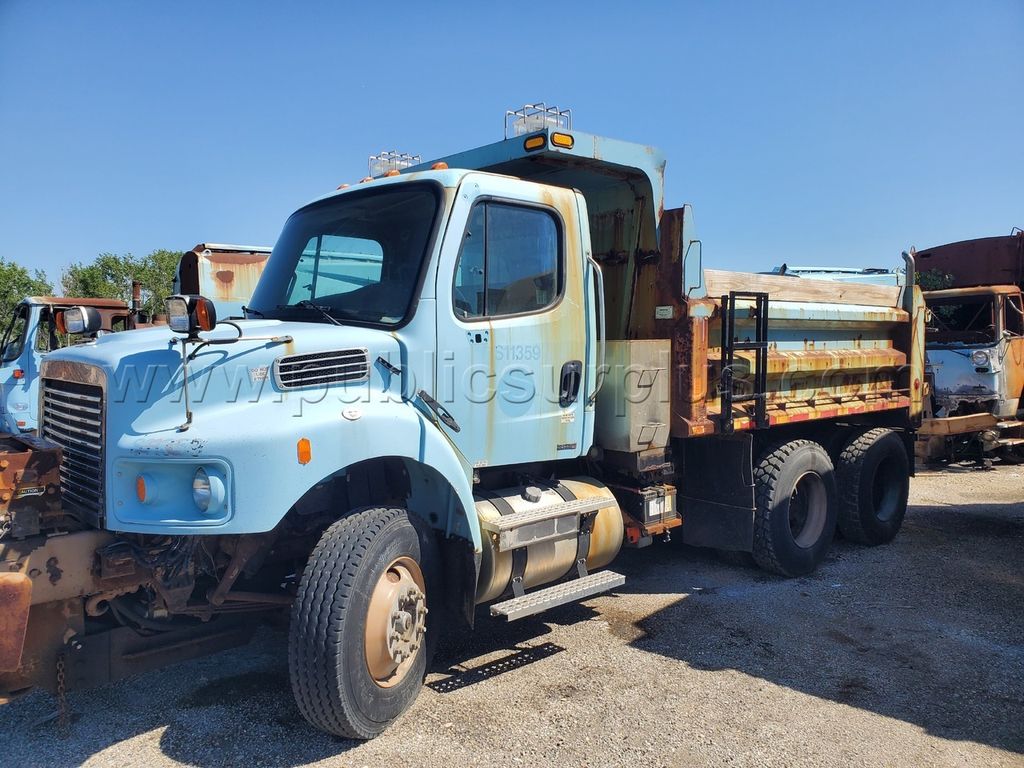 2008 FREIGHTLINER DUMP TRUCK — photo 1