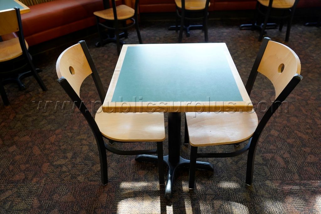 (1) Table (2) Chairs — photo 1