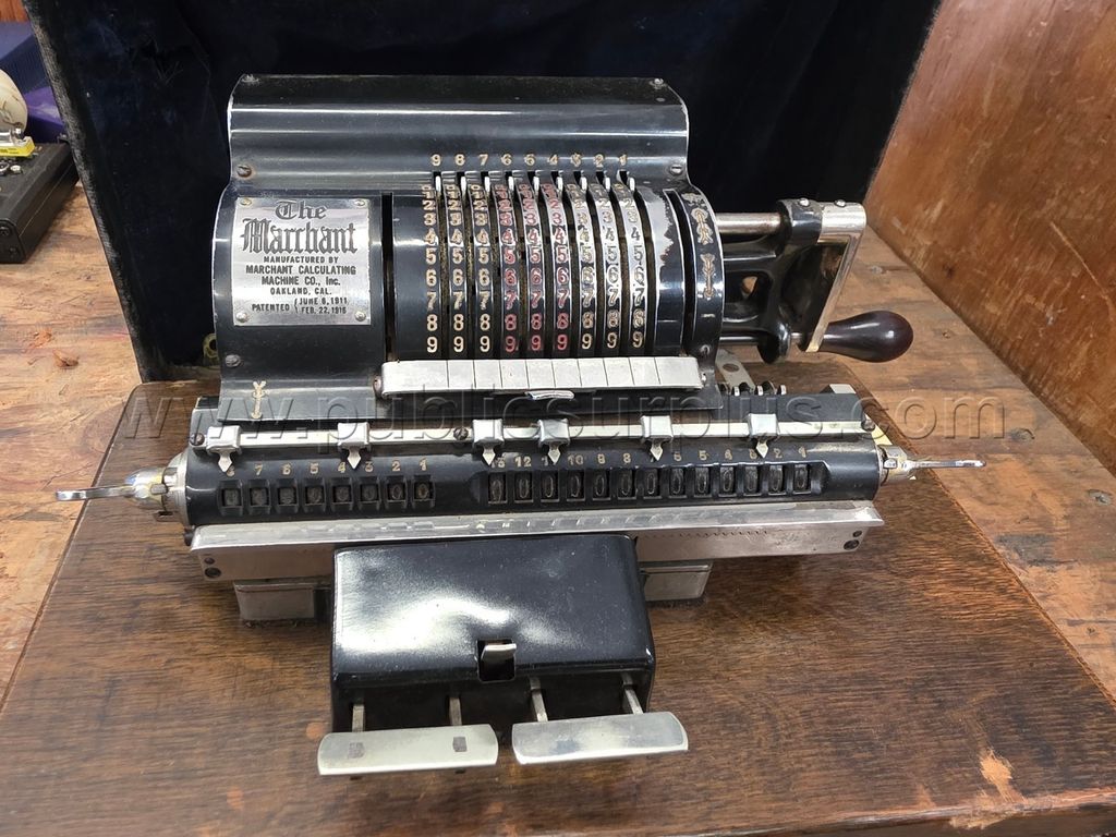 Marchant Calculating Machine (118410) — photo 1