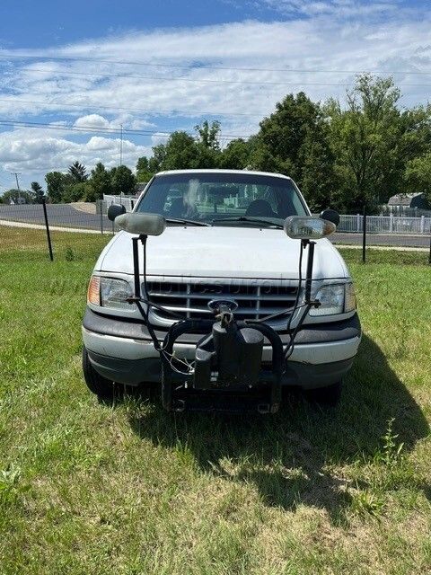 1999 FORD F250 4X4 — photo 1