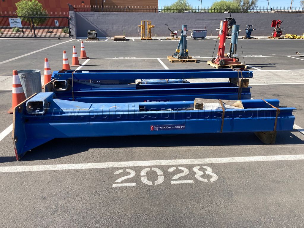 Rotary Two Post Automotive Lift /JB — photo 1