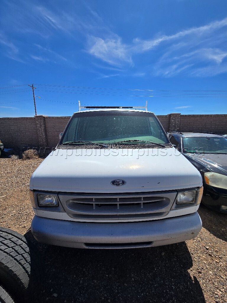 1999 Ford Ecoline Van — photo 1