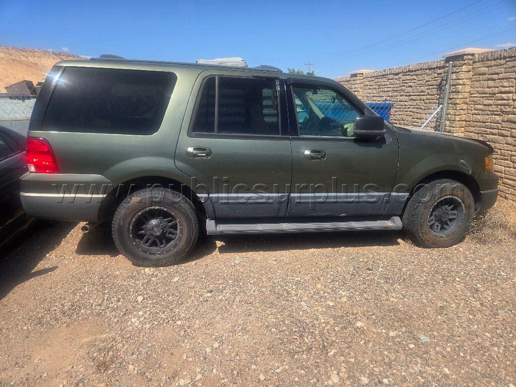 2003 Ford Expidition — photo 1
