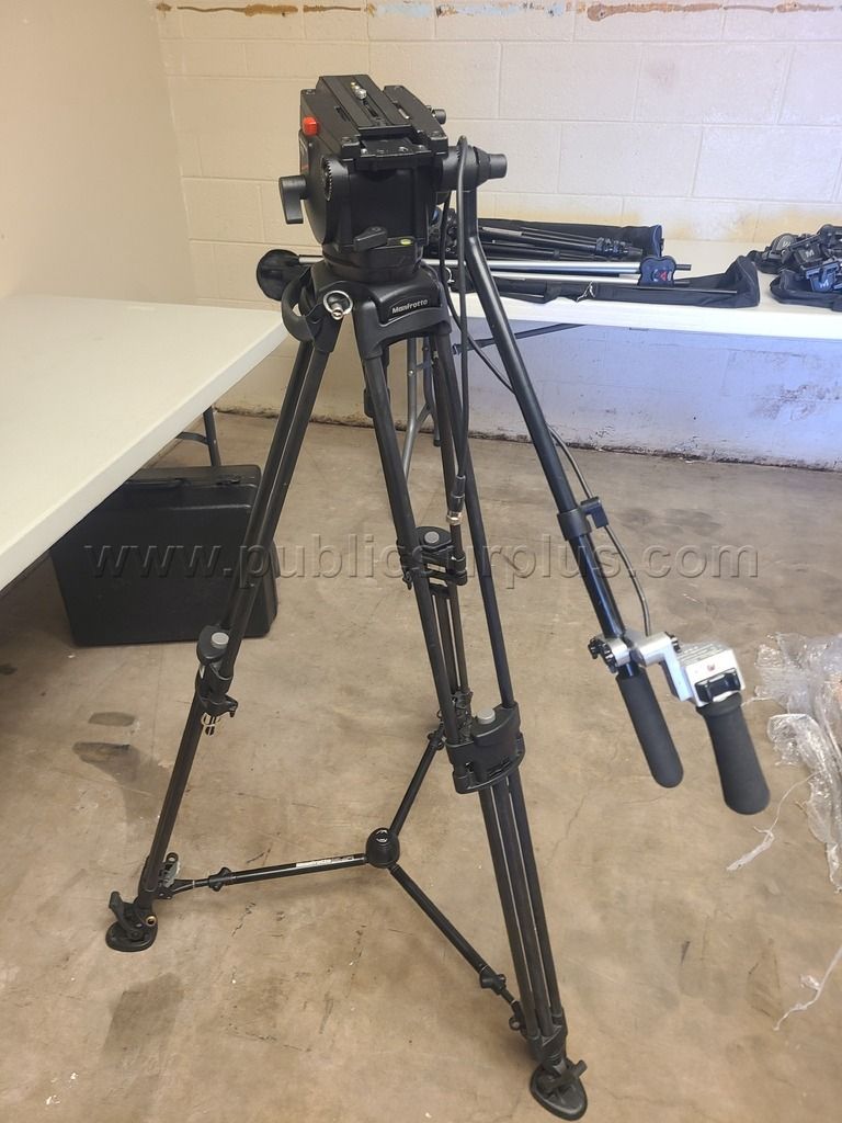 Manfrotto Tripod with 512 Head - photo 1