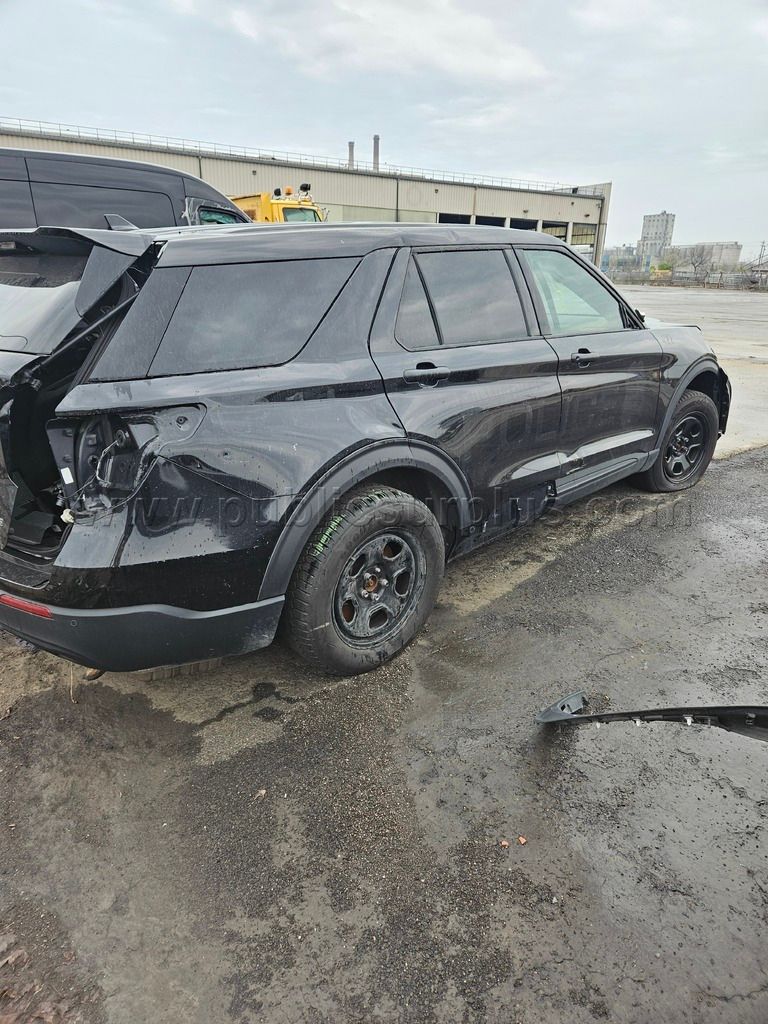 2020 Explorer AWD Police Interceptor Hybrid v09665 — photo 1