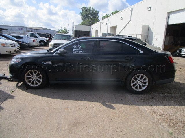 2013 Ford Taurus ~ HPD-42175 — photo 1
