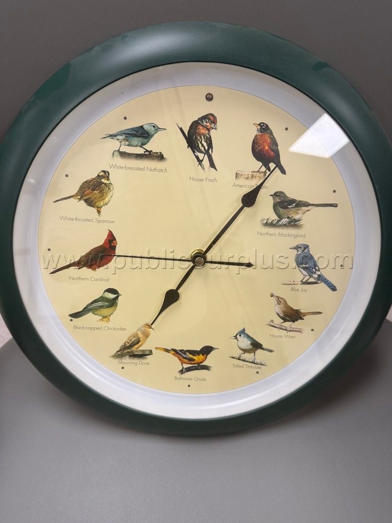 Auction#475- Bird wall clock — photo 1