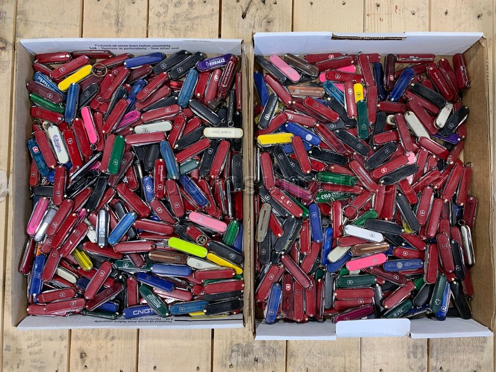 Victorinox Mini Pocket Knives (Qty 500) /KK — photo 1