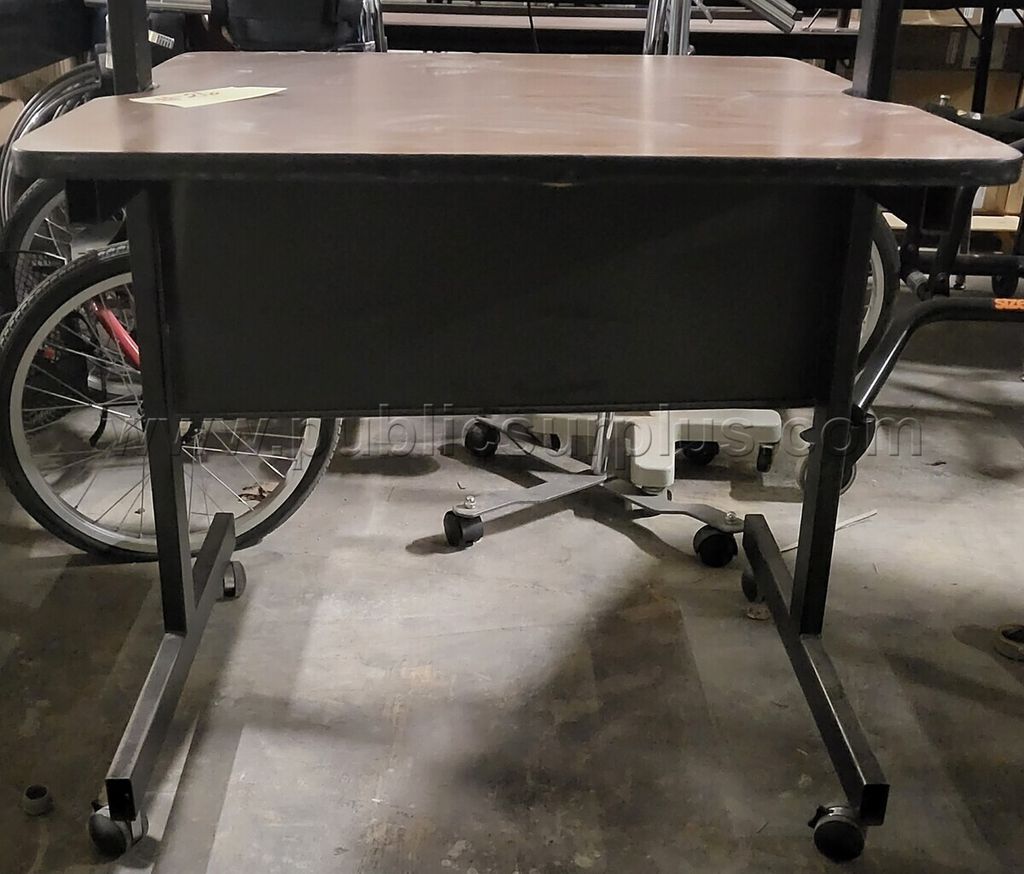 #26 Student Work Table/Training Table — photo 1