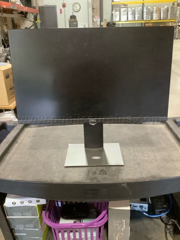 7975 - Dell Monitor - photo 1
