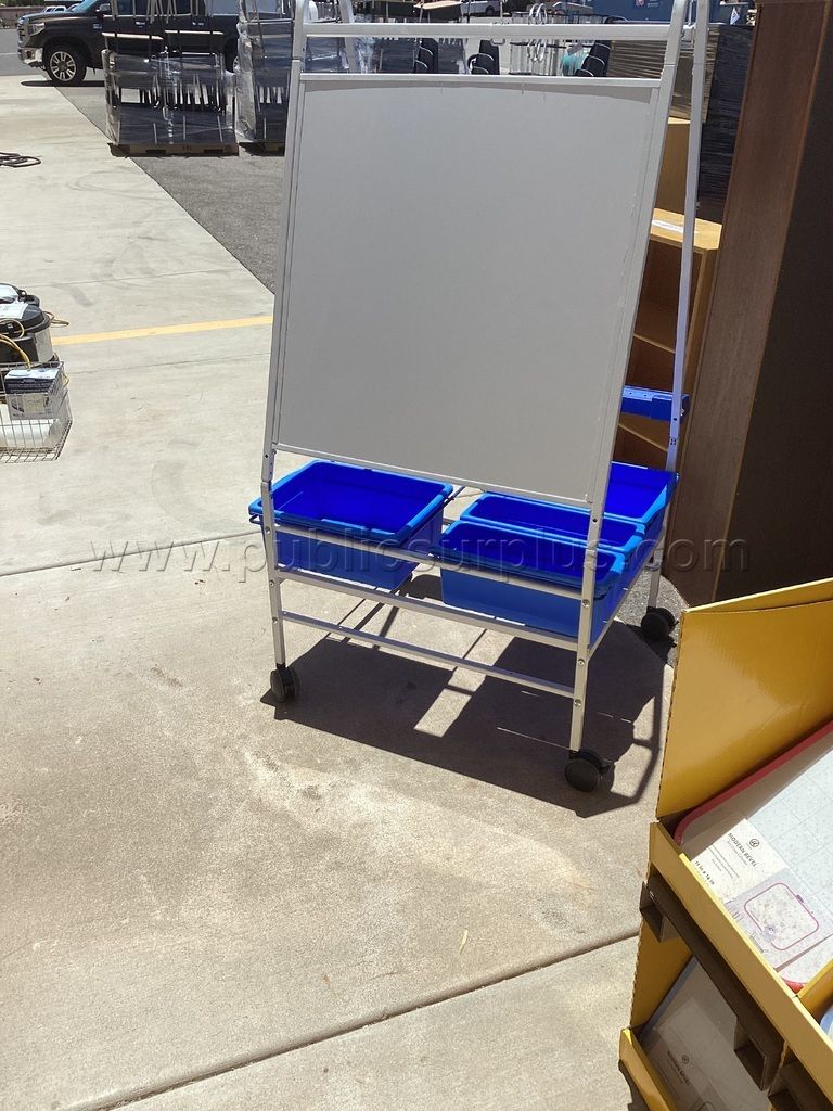 White Board Easel — photo 1