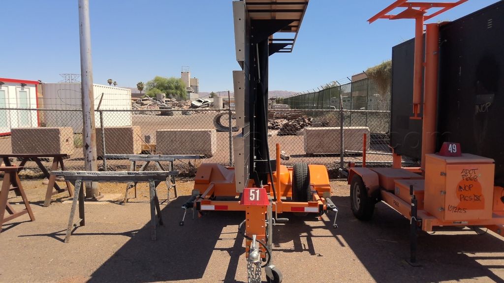 ADOT - P739 - 2017 ADDCO DH-1000ALS VMS TRAILER MTD - photo 1