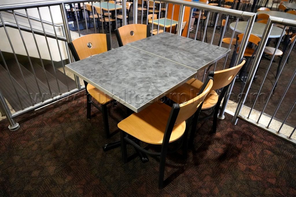 (2) Table (4) Chairs — photo 1