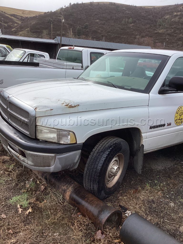 1999 Dodge 2500 2x4 — photo 1