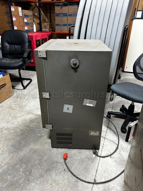 Lab Oven, Blue M Model 0V-490A-2 (W26-21034) [Ona, Florida] DD