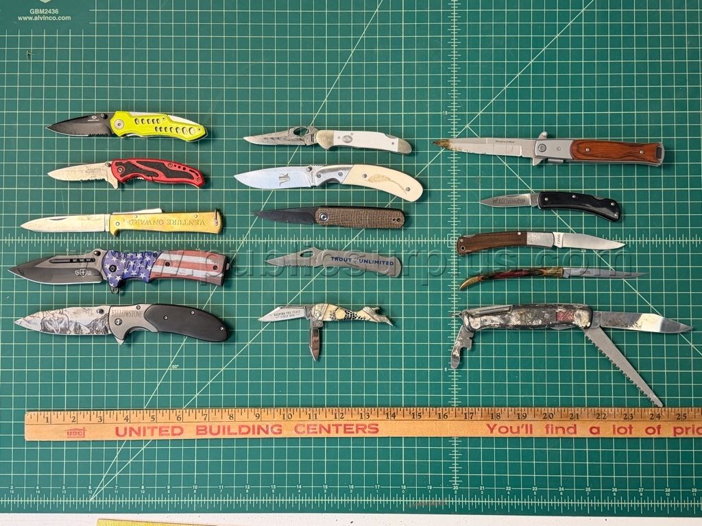 Assorted Folding Knives - QTY 15 - Shipping $12.00 — photo 1