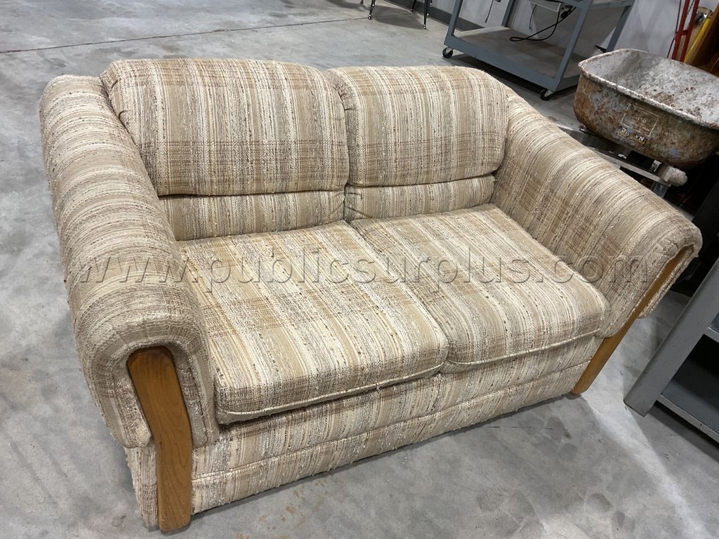 LOVESEAT - photo 1