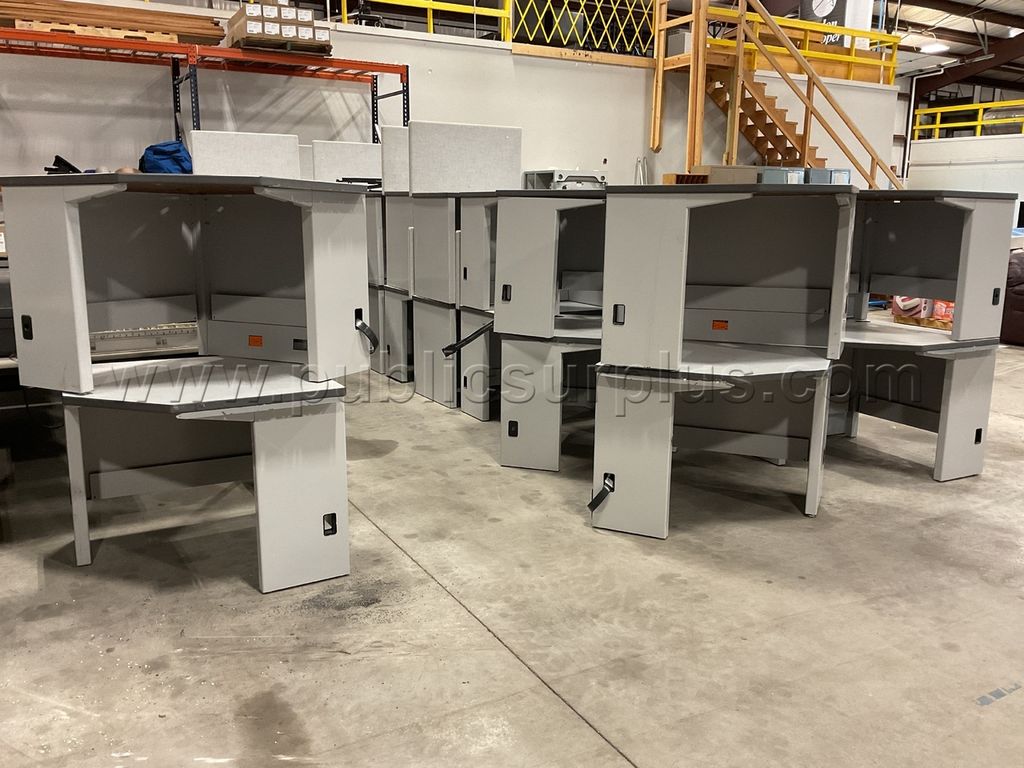 MODULAR DESKS w/PARTITIONS & FILE CABINETS - photo 1