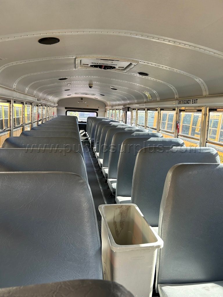 2017 THOMAS HDX ISB- UNIT 124 — photo 1
