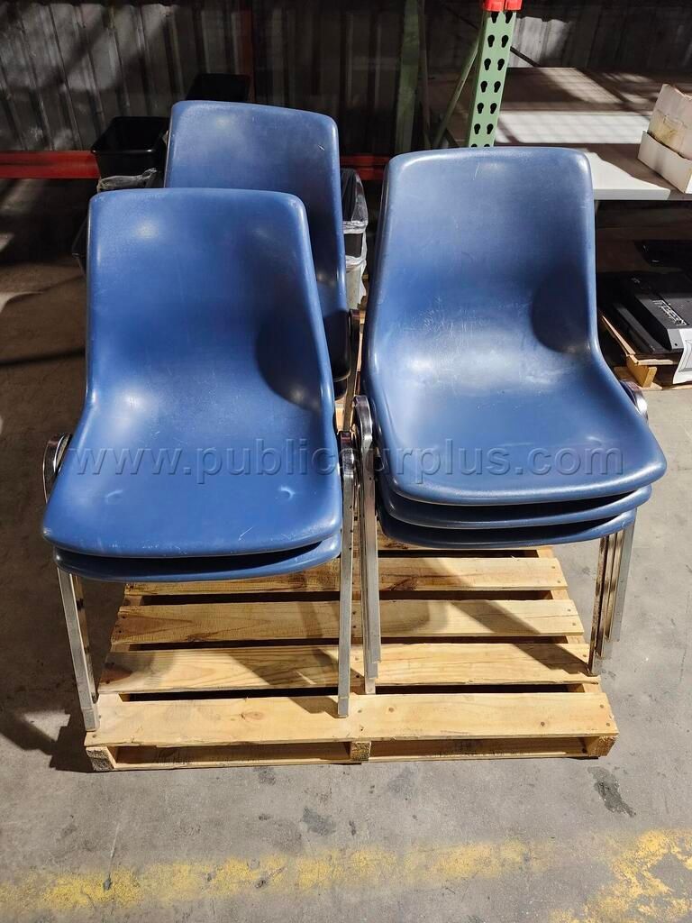 PW-26-103-CHAIRS-PLASTIC — photo 1