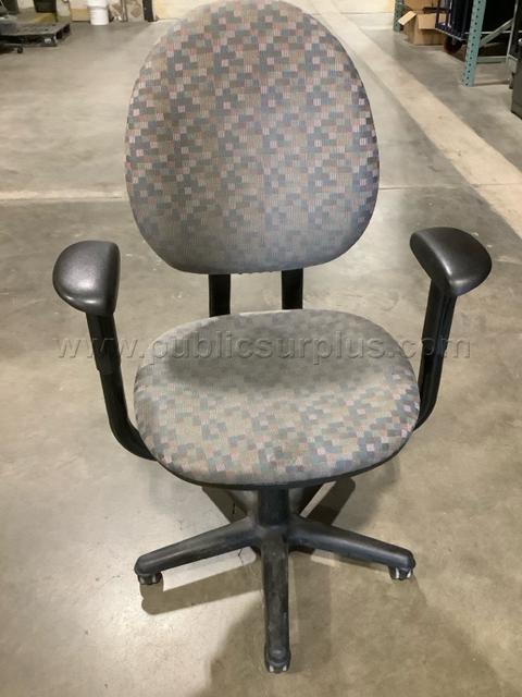 7982 - Office Chair