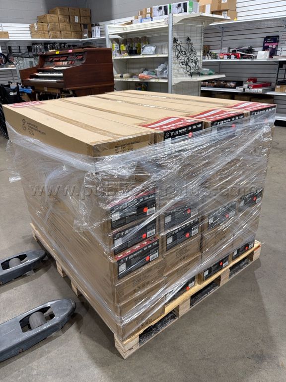 Pallet of 32 9" LED Lights & Fixtures - FLOOR — photo 1