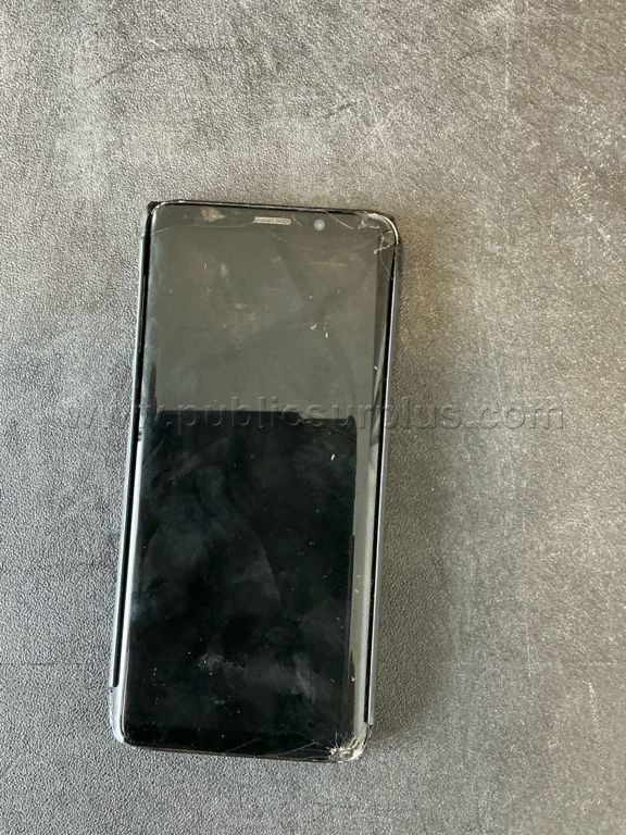 SAMSUNG PHONE - photo 1