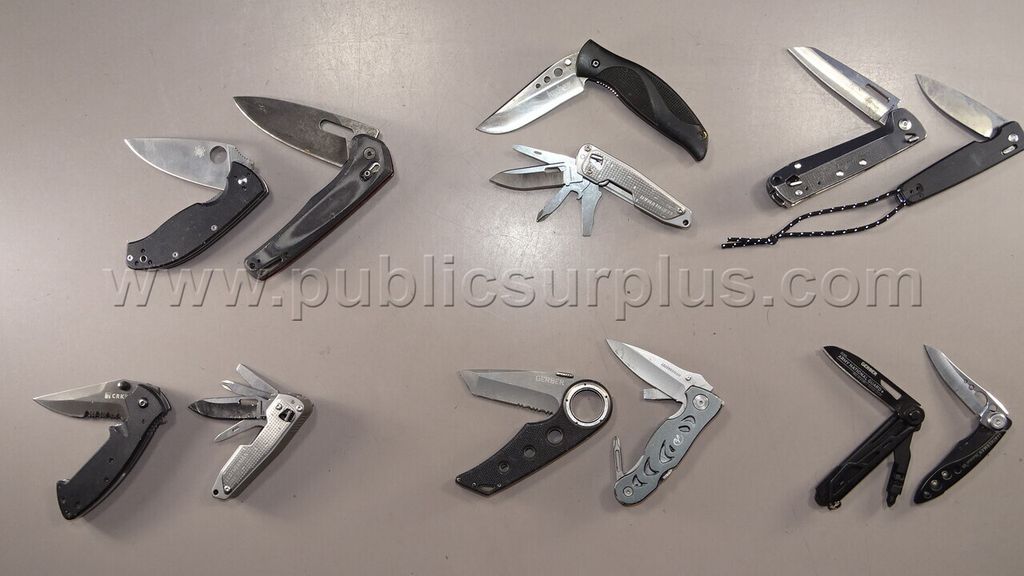Knife Lot -  Leatherman, Spyderco - Shipping Fee $13 — photo 1