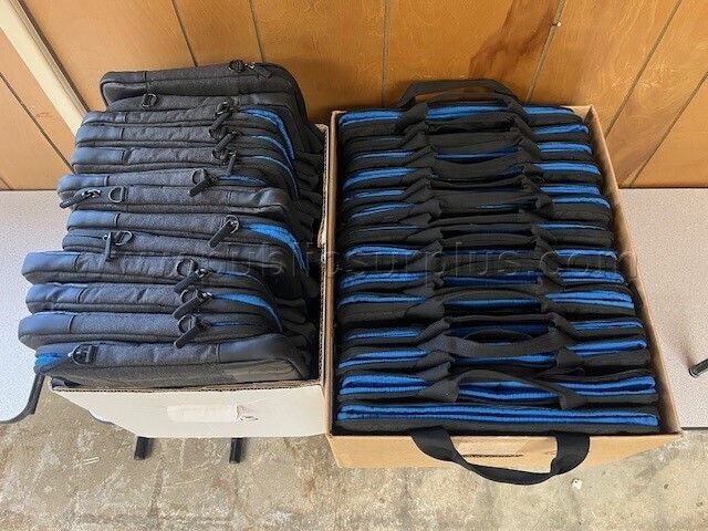 Dell Laptop Bags LOT Q(27) — photo 1