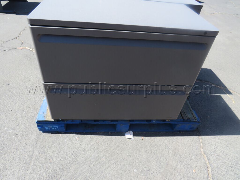 File Cabinet — photo 1