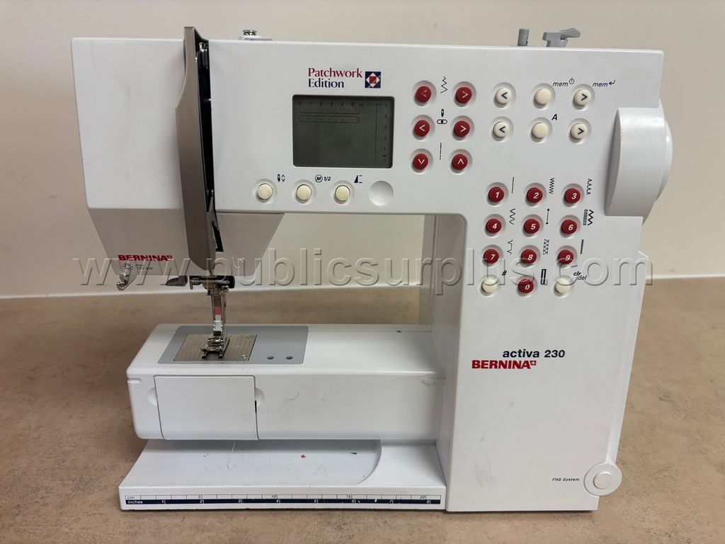Bernina Sewing Machine — photo 1