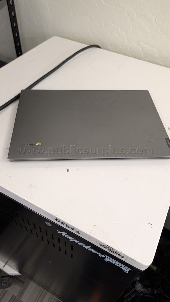 46x Chromebooks - photo 1