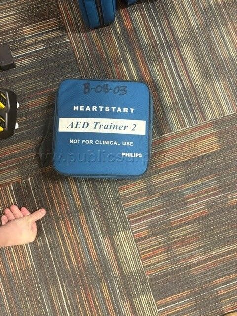 5- Heartstart AED Trainers — photo 1