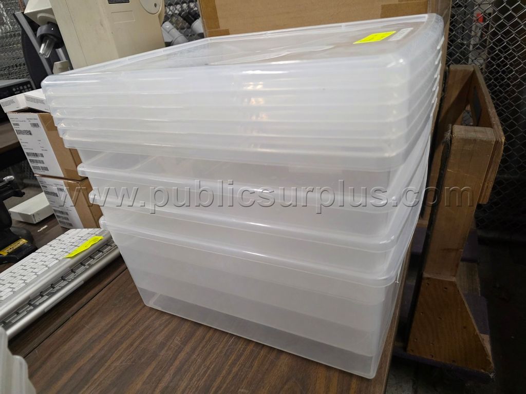 4 - Plastic Containers with 6 - Tops (118425) — photo 1
