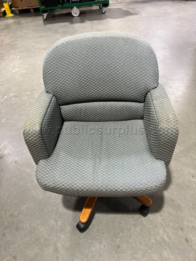 Office Chair with Arms - 811- Row 1-ZW — photo 1