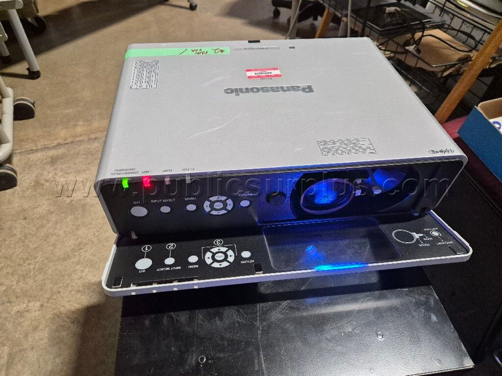 Panasonic F100 XGA Projector #2 Tag: 028761 — photo 1