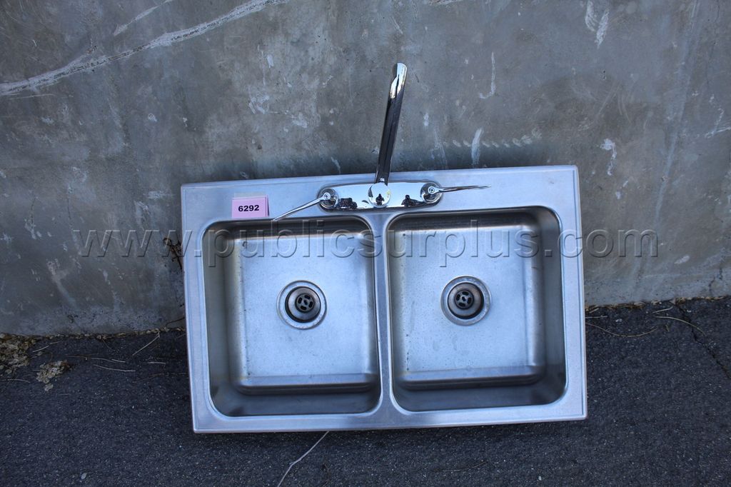 double sinks ~6292~ — photo 1