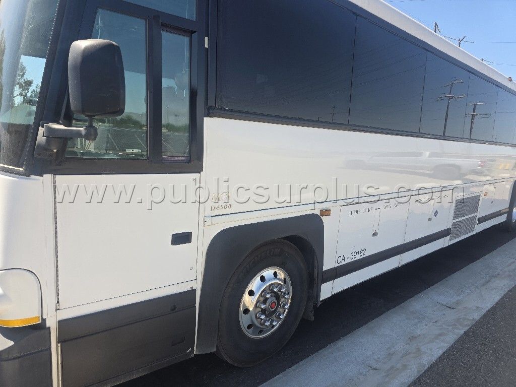 2017 MCI D4500  CNG Coach Bus — photo 1