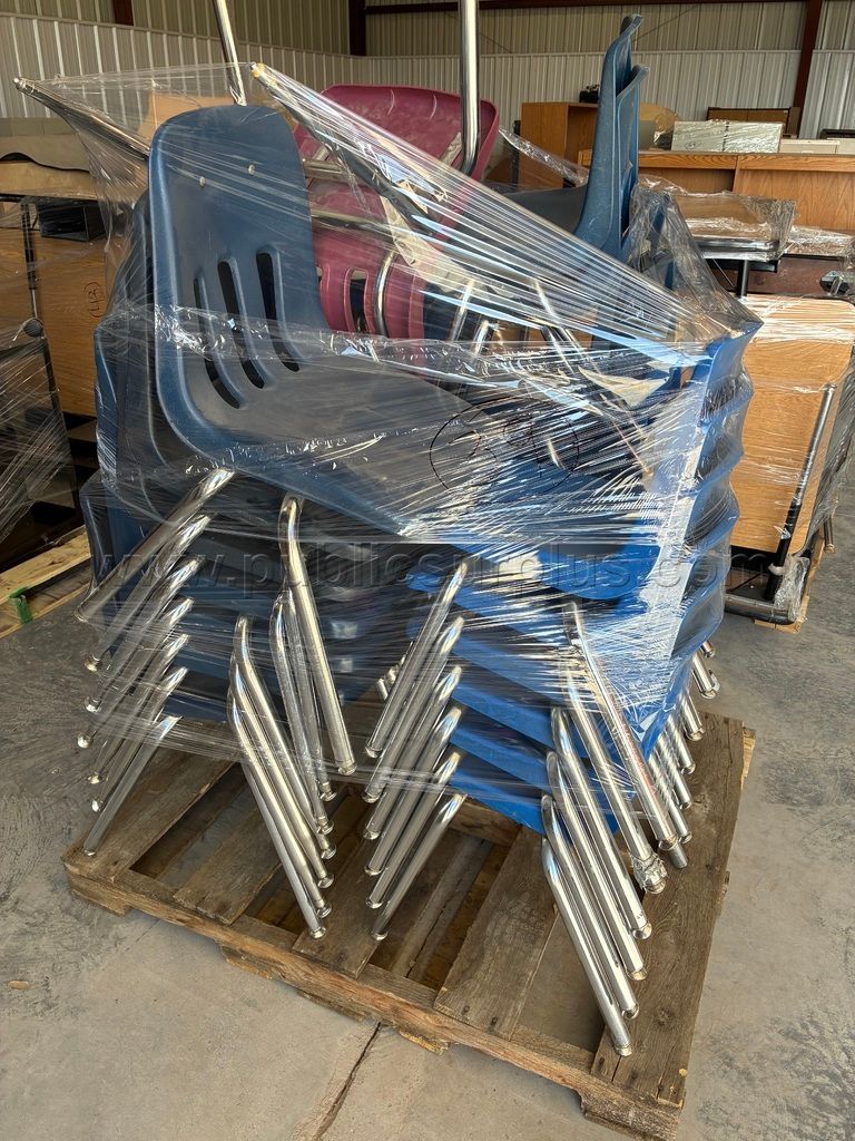 32 Chairs portable desks and chair shells — photo 1