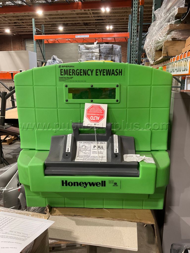 Eyewash Stations (4) — photo 1