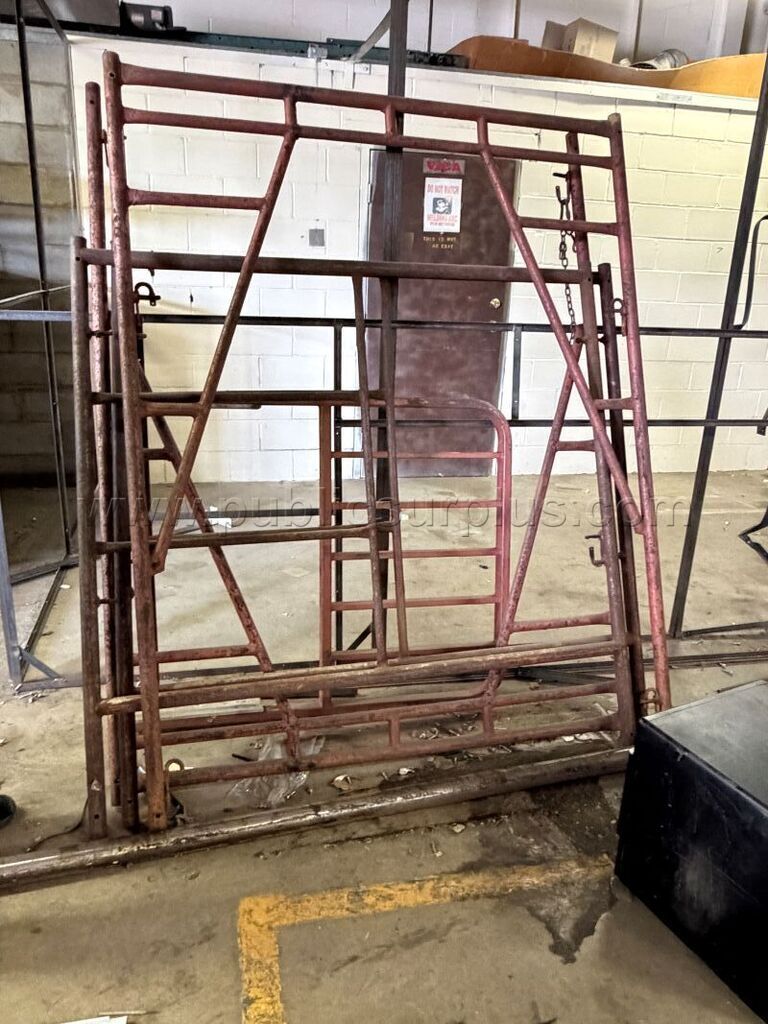 Scaffolding Frame — photo 1