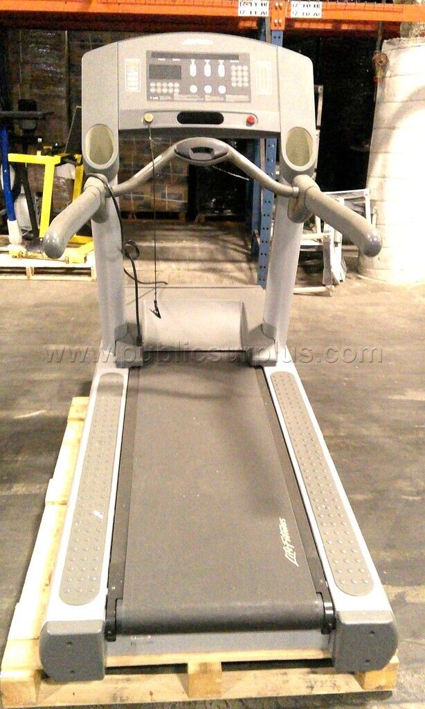 Life Fitness Treadmill - photo 1
