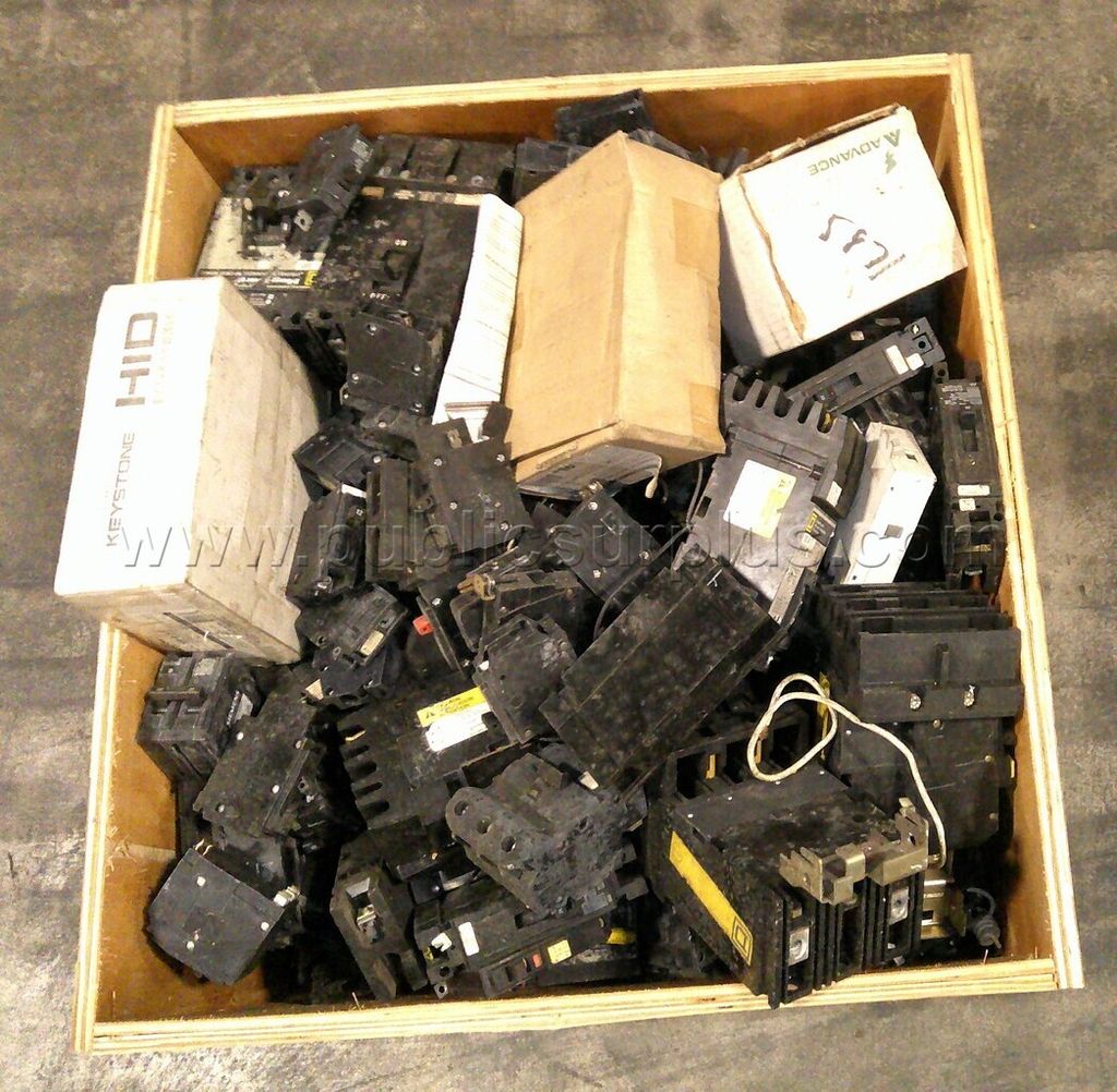 1 Box of Assorted Circuit Breakers - photo 1