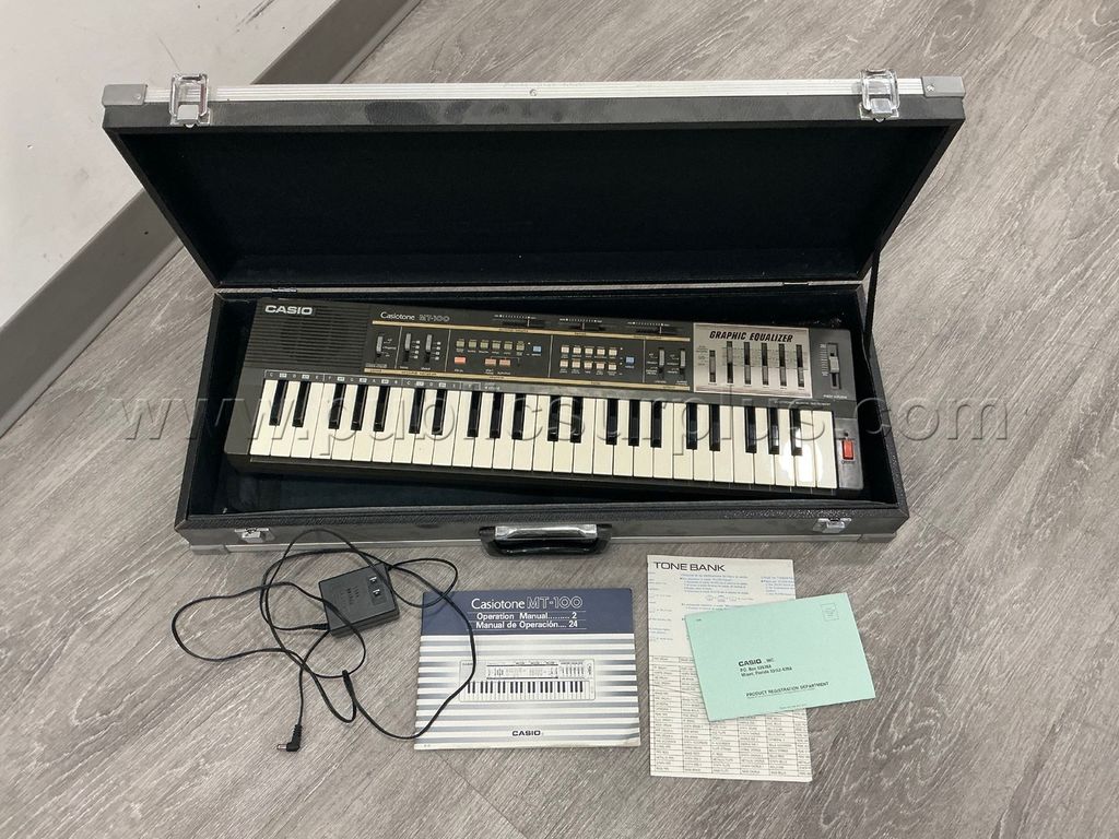 Vintage Casiotone MT-100 Keyboard — photo 1