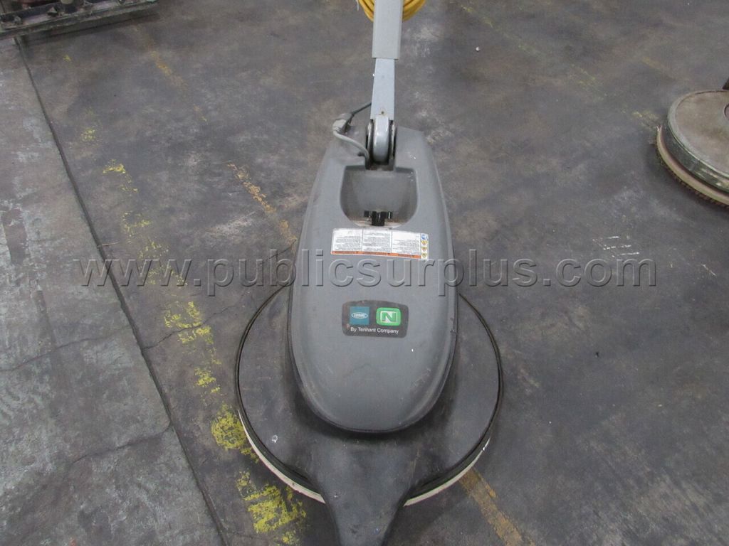 FLOOR SCRUBBER - photo 1
