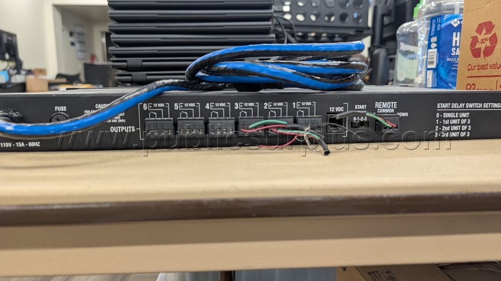 Middle Atlantic Product USC-6R AMP Switch — photo 1