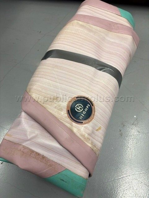 HIGHPI Inflatable Paddleboard - As is — photo 1